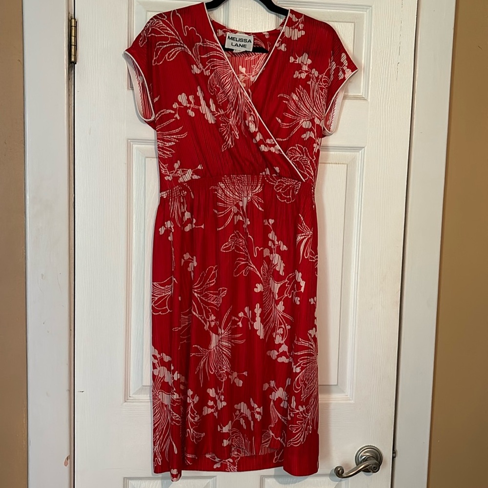Vintage Dress red floral Large 10-12 Great shape 60s 70s
